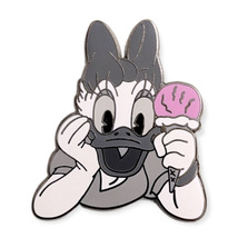 Daisy Duck Disney Pin: Pin Traders Delight Ice Cream - £31.39 GBP