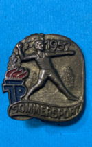 East Germany DDR PIN -BADGE DEMOCRATIC GERMANY YOUNG PIONEERS - £6.22 GBP