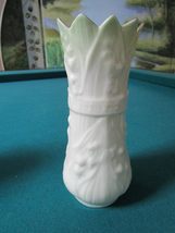 Belleek Ireland Vases Price For Each (Number: 1- Lilly Of The Valley Vase) - £75.67 GBP+