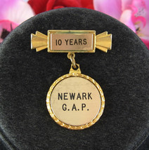 10 YEARS NEWARK G.A.P. Vintage Medal Pin Badge Award Brooch Goldtone Metal - $14.84