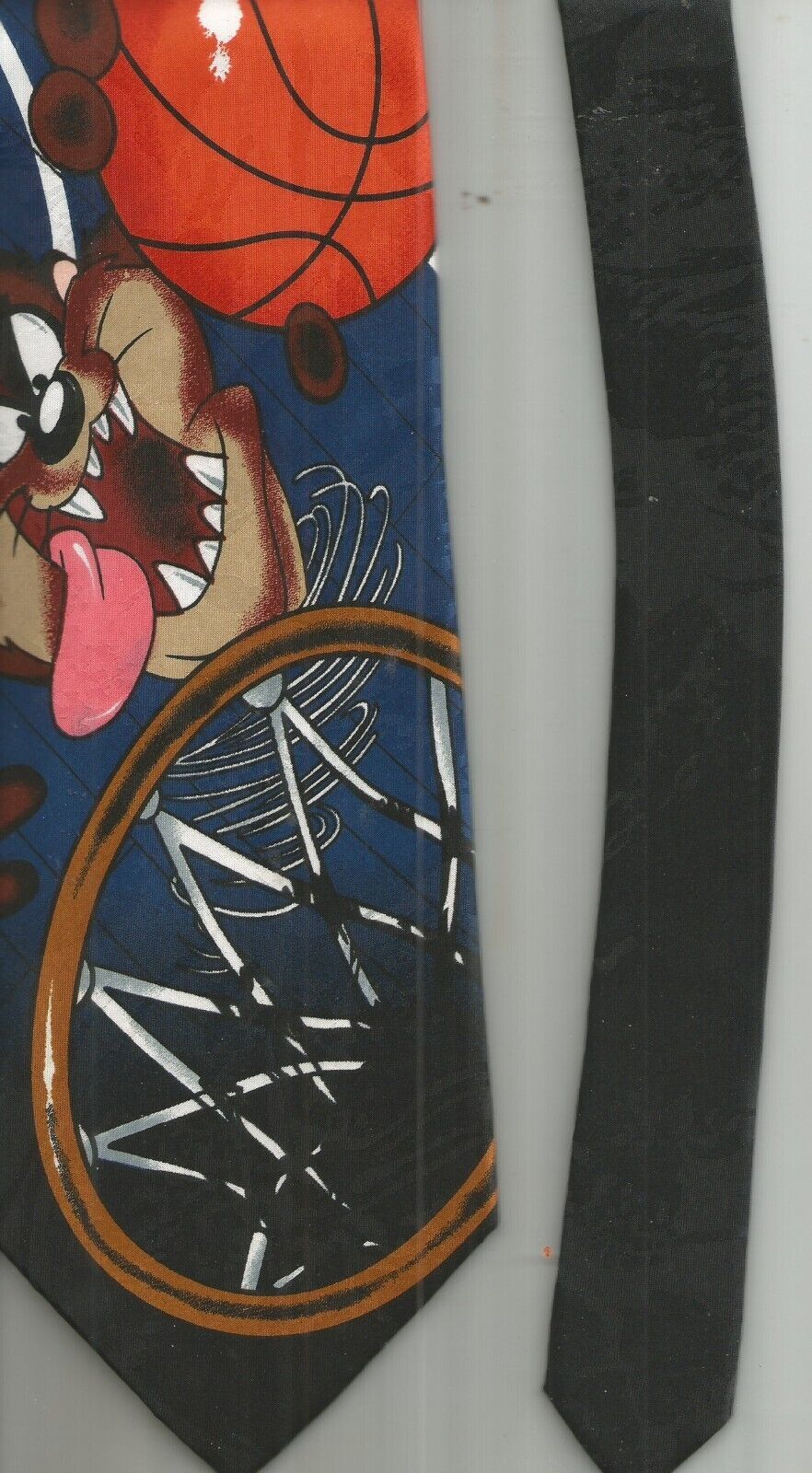 Looney Tunes Tasmanian Devil Basketball Necktie Men’s Space Jam Retro Gr... - $12.99