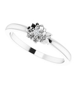 Sterling Silver Diamond Floral Ring - £94.84 GBP