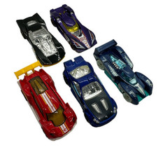 Lot of 5 Hot Wheels 1:64 Scale Die Cast Cars: Scoopa, Shaker, Blitzen, O... - $24.74