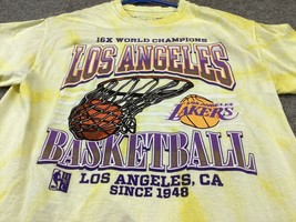 Mitchell &amp; Ness Hardwood Classics LA Lakers 16X World Champions T-Shirt ... - $17.81