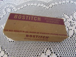 VINTAGE BOSTITCH SBS BOX OF STAPLES MADE IN USA  FULL BOX 5000 1/2&quot; - $3.91