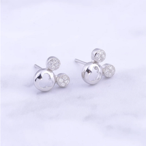 Disney&#39;s 925 Sterling Silver Hollow Mickey Mouse Stud Earrings - FAST SHIPPING! - £12.75 GBP