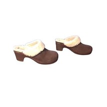 Crocs Women&#39;s Size 6W Sherpa Lined Suede Mules - £18.68 GBP