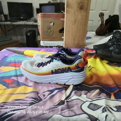 Hoka One One Clifton 8 IRONMAN Edition (White/Orange/Blue) Item image 2