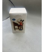 Hallmark 2009 Ornament Disney Mickey As Bob Cratchit Mickey&#39;s Christmas ... - $12.86
