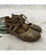Naot Womens Lace Up Flats Size 39 Beige Brown Leather Comfort Snake Texture - $46.02 CAD