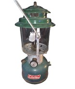 Vintage Coleman 220F Lantern Green USA Made Double Mantle  06/1970 - $816.41 MXN