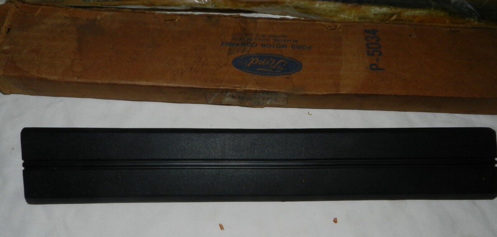 NOS Ford 1978 Pinto part #  D9EB-17C881 - $39.59
