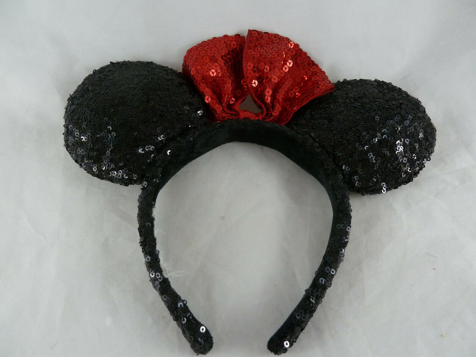 Disney Parks Minnie Mouse Ears Hat Headband Black Red Sequin Bow - £11.76 GBP