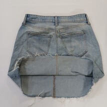 Old Navy RN#160476 Women's Blue Frayed Bottom Pockets Denim Mini Skirt Size 0 image 14