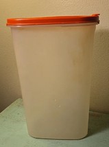 VINTAGE TUPPERWARE STORAGE CONTAINER 12.25 CUP 1615 ~ RED LID 1617 ~ 11 ... - $13.29
