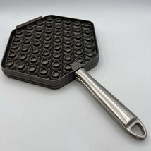 Nordic Ware Egg Waffle Iron Pan Cast Iron Nonstick USA 10.5&quot; Bubble - £29.10 GBP