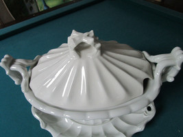 RED CLIFF AMERICAN IRONSTONE COVERED TUREEN WITH PLATTER 12 X 16&quot; VICTORIAN - £276.34 GBP