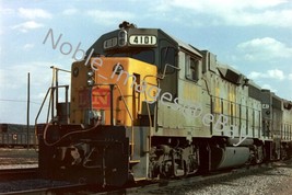 L&amp;N 4101 GP38-2 Diesel Locomotive Chicago Area 2 Color Negative 1970s - £5.13 GBP