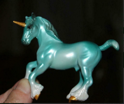Breyer TURQUOISE SHIRE / CLYDESDALE Stablemate Unicorn Blind Bag Series 2 - £5.50 GBP