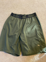 Puma Shorts Adult Green Shorts NWTO Pants Athletic Outdoors Gym Mens  Medium - £14.53 GBP