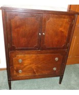 Beautiful Antique Walnut Chest of Drawers – Kennard’s St. Louis – 1920’s... - £350.31 GBP