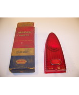 1953 PLYMOUTH TAILLIGHT LENS w/ REFLECTOR #1436444 NOS PLYAQ - $2,105.44 MXN