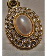 Chinese G.P. Crystal earings-w-faux pearl.C.1995 - $16.45 CAD