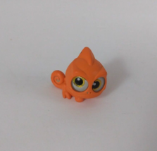 Disney Doorables Series 7 Special Edition Color Reveal Pascal - $92.72 MXN