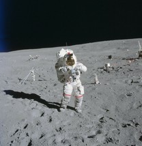 Astronaut John Young at ALSEP deployment site Apollo 16 Photo Print - £7.03 GBP+