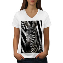 Wellcoda Safari Cute Animal Womens V-Neck T-shirt, Africa Graphic Design Tee - £16.02 GBP