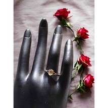 Beautiful sterling silver and citrine size 7.5 ring - $31.68