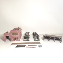 HO Scale Walthers Cornerstone O.L. King &amp; Sons Coal Yard Kit 933‑3015 - $44.99