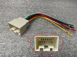 Reverse female wiring harness radio plug. Add aftermarket to many 1998+ Ford - £10.19 GBP