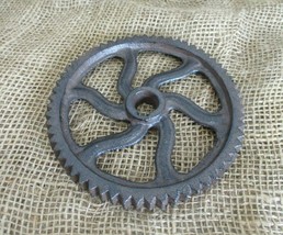 CAST IRON SPROCKET WHEEL GEAR PULLEY PULLY STEAMPUNK 6&quot; INDUSTRIAL RUSTI... - £15.00 GBP