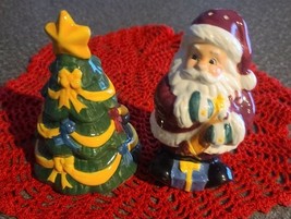 Holiday ~ Santa ~ Christmas Tree ~ Ceramic ~ Salt &amp; Pepper Shakers (75) - €30,15 EUR