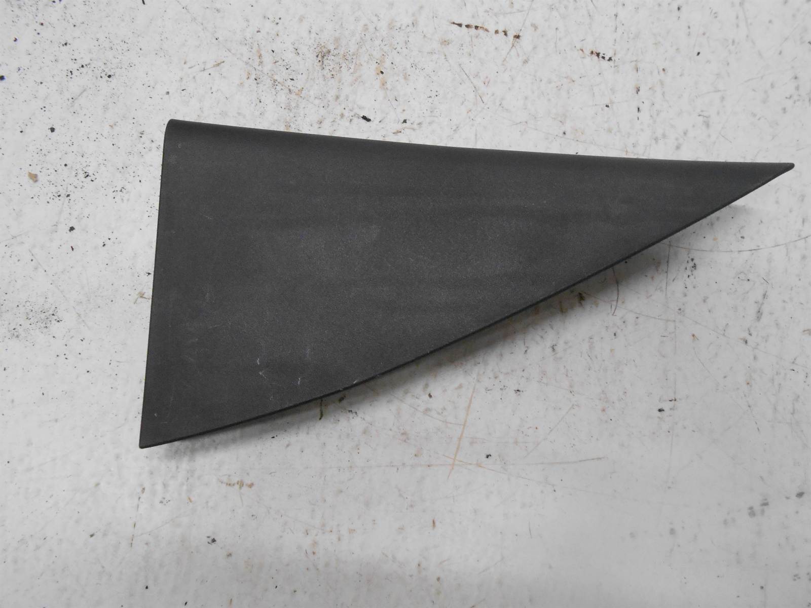 2005-2010 KIA Sportage Rear Right Passenger Side Door Interior Corner - $22.75