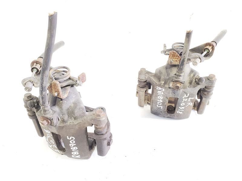Pair of Rear Brake Calipers OEM 2002 Ford Thunderbird - $49.66