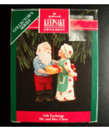 Hallmark Keepsake Christmas Ornament 1992 Gift Exchange 7th in Mr Mrs Se... - £5.45 GBP