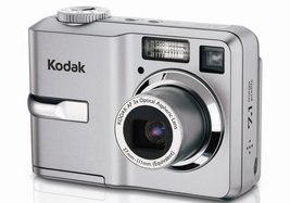 Kodak Easyshare C743 7 MP Digital Camera with 3xOptical Zoom with G600 P... - $423.00