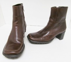 Gianni Bini Ladies Leather Ankle Boots Inside Zipper Brown Size 7 M (?) - £29.88 GBP