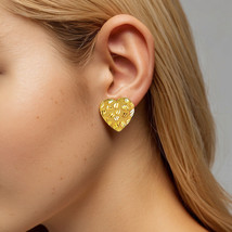 14K Yellow Gold Nugget Sparkle Cut Heart Stud Earrings (3 sizes) - £106.59 GBP+