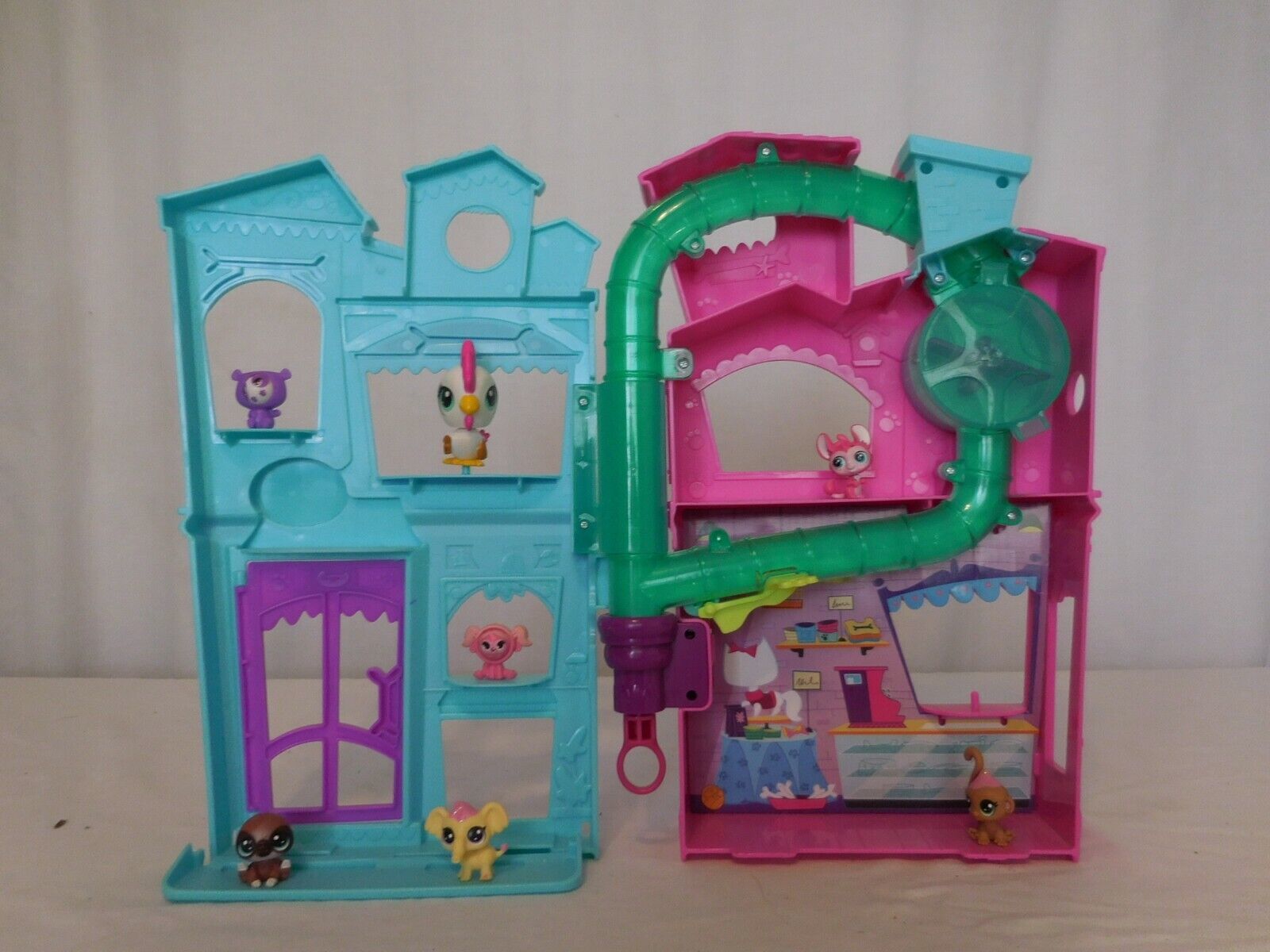 Littlest Pet Shop LPS Playset House Apartment Pinball Toy Hasbro  2012  + Pets - $22.80