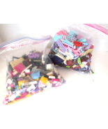 Lot of Mixed Lego Friends plus more Pastel colors 4 pounds  Lot 1 - $240.01 MXN