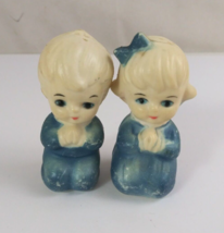 Vintage 1950s Boy &amp; Girl Praying Blow Mold 3&quot; Salt &amp; Pepper Shakers Hong Kong - $15.51