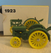1923 MODEL D TRACTOR John Deere Miniature Toy Tractors Die Cast 1:64 - $14.40