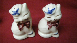 Vintage Twin Cats Ceramic Salt and Pepper Shakers - £19.89 GBP