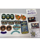 LOT 18 Girl Scout Fun Patches Christmas Halloween Holiday Police - $253.93 MXN