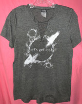 Modern Lux &quot;Lets Get Lost&quot; Lace Up Neck Juniors Graphic Gray T Shirt Size M - £8.93 GBP
