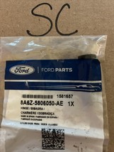 New Genuine Ford Hinge Assembly 8A6Z5806050AE / 8A6Z-5806050-AE OEM - £3.85 GBP