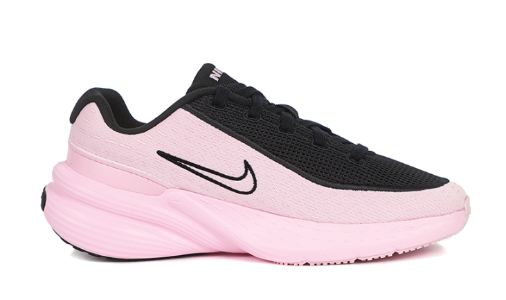 nike women's air max motion 2 lifestyle shoes